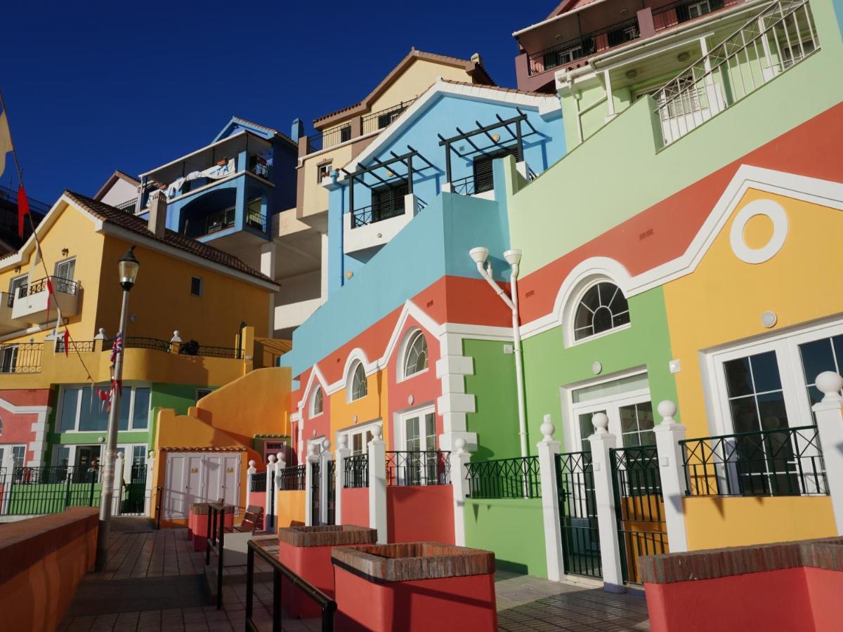 Unique Waterfront Duplex On The Mediterranean - Caleta, Catalan Bay ジブラルタル エクステリア 写真